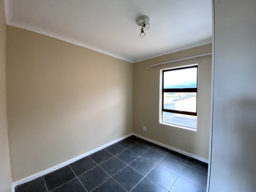 2 Bedroom Property for Sale in Sea Breeze Western Cape